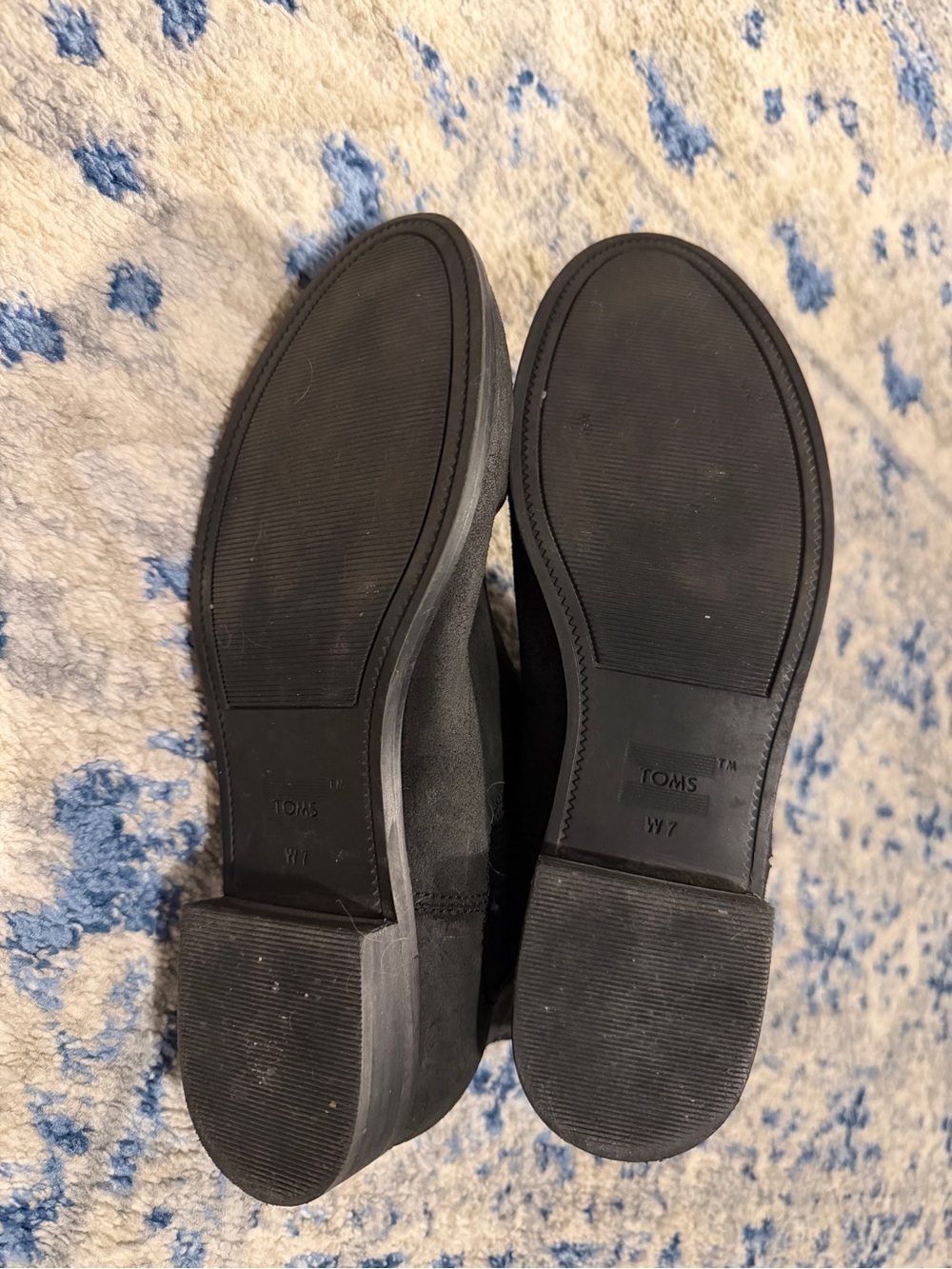 Toms Black Suede Women’s Chelsea Boots - Picture 8 of 8
